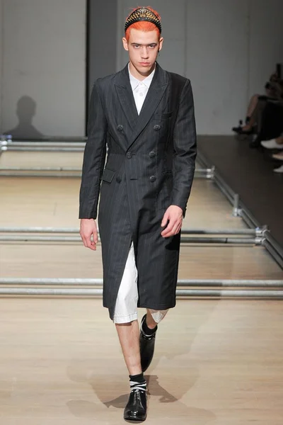 Look 13